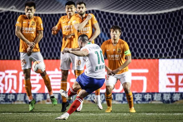 陈国豪CBA首秀20+10杨瀚森13+10 北控力克青岛